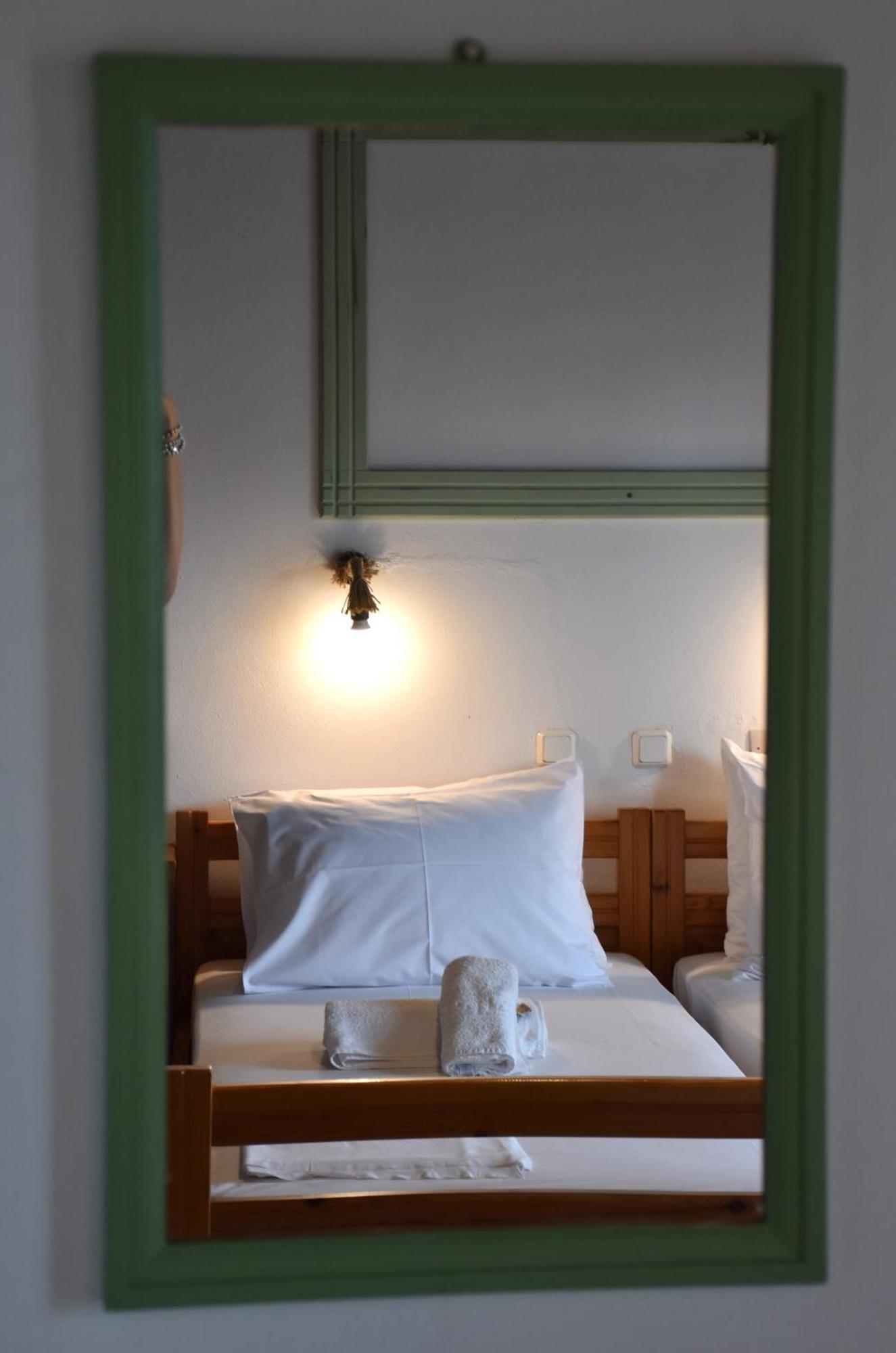 Mirsini Apartments Kariotes ภายนอก รูปภาพ