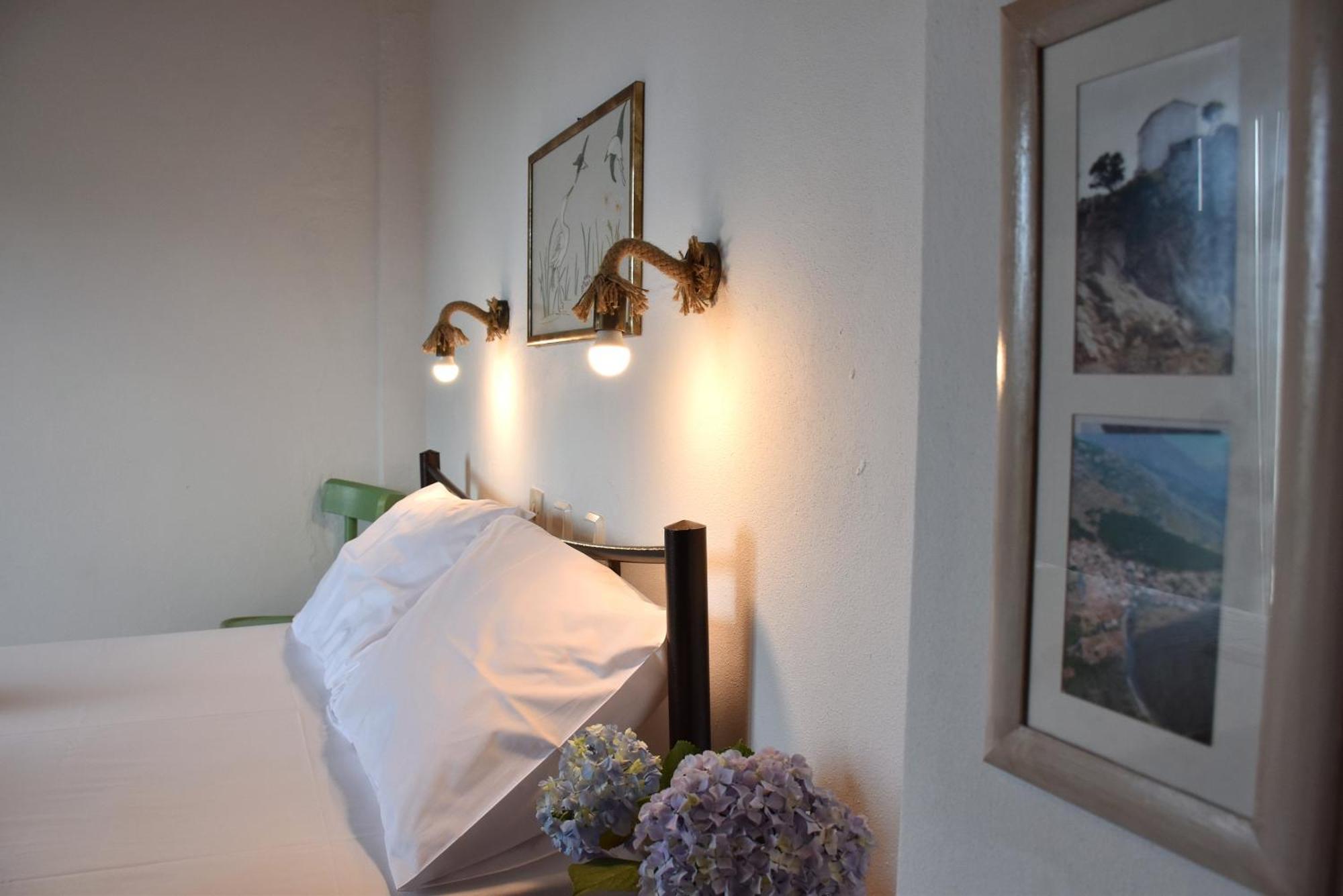 Mirsini Apartments Kariotes ภายนอก รูปภาพ