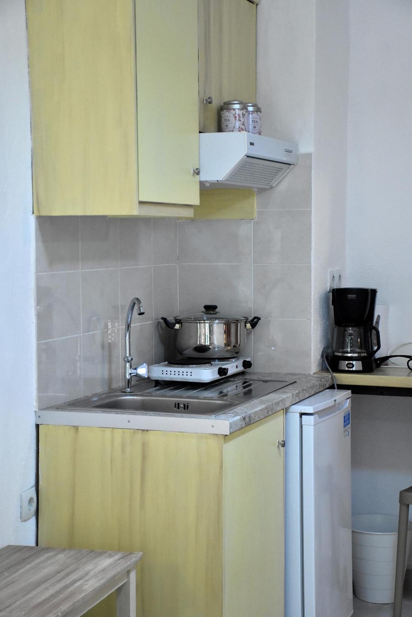 Mirsini Apartments Kariotes ภายนอก รูปภาพ