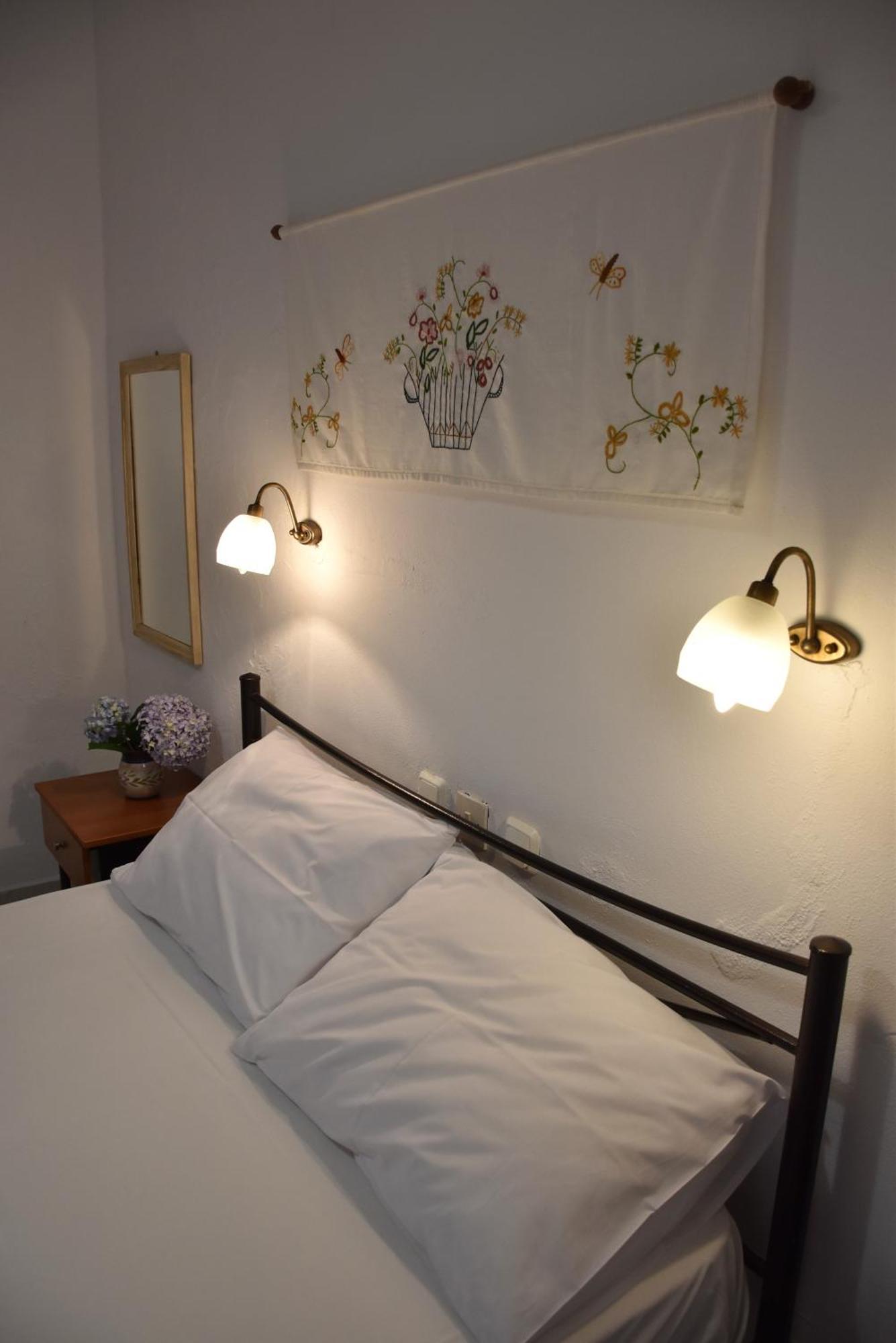 Mirsini Apartments Kariotes ภายนอก รูปภาพ