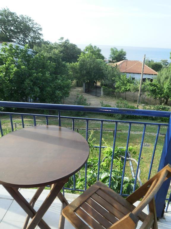 Mirsini Apartments Kariotes ภายนอก รูปภาพ